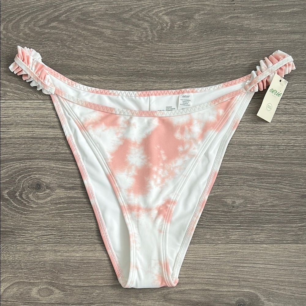 AERIE Cheekiest Bikini Bottom Size Large Tie Dye Pink White Ruffle Cheeky NWT